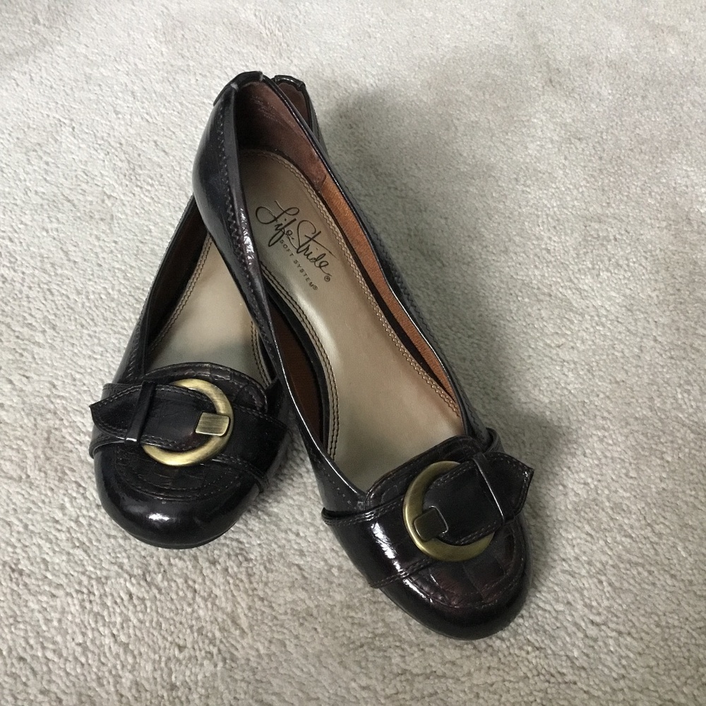 LifeStride Brown Flat